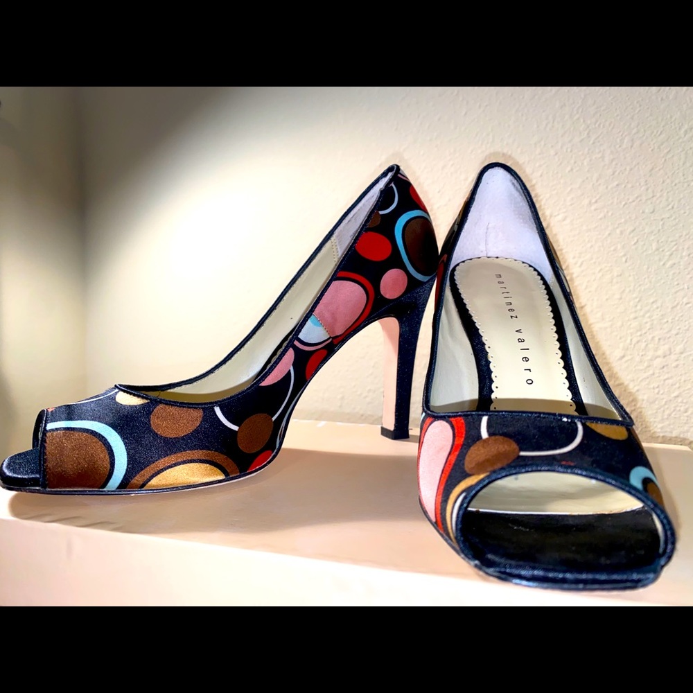 Multi Color heels - Picture 14 of 16
